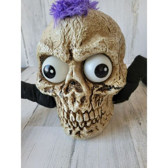 Mohawk punk rock skull skeleton Halloween prop light up talking lawn decor - Picture 8 of 10
